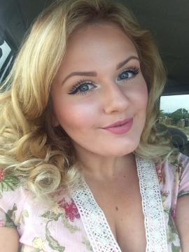 EllaX2 uit Limburg,Nederland